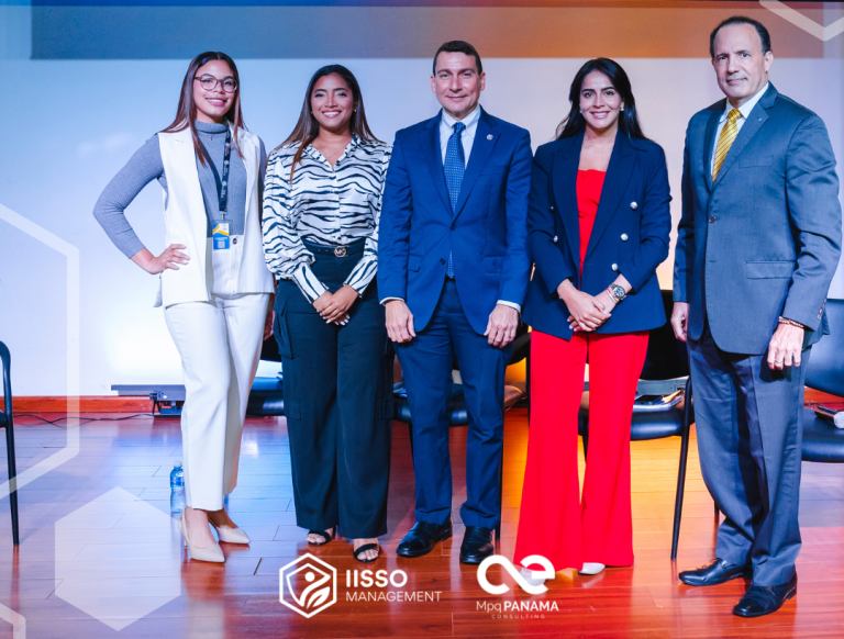 Liderando el Futuro: Directora Ejecutiva de IISSO Management en el Foro “Gigantes en Movimiento” de la UTP 🌟