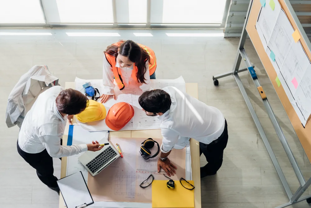 Transforma tu empresa este 2025: Soluciones BPO adaptadas para cada sector 🥸🚀